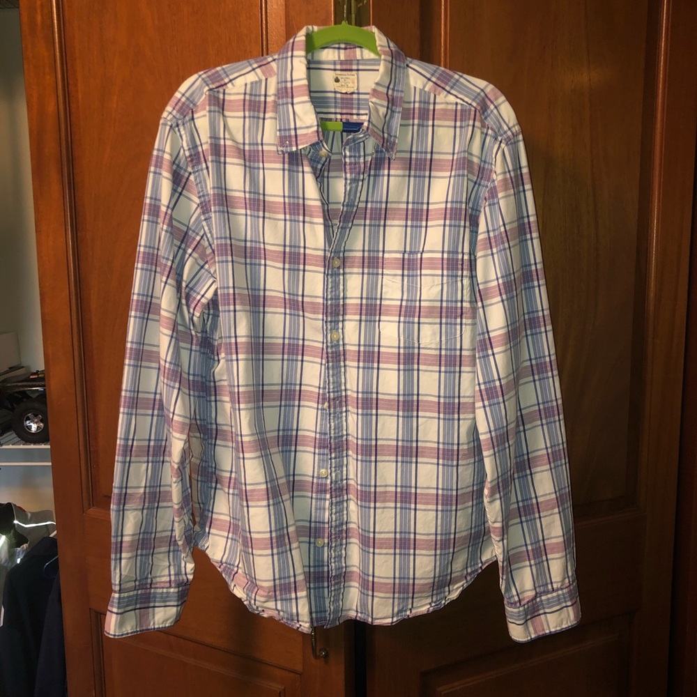 J Crew Men’s Oxford Style Button Down Shirt